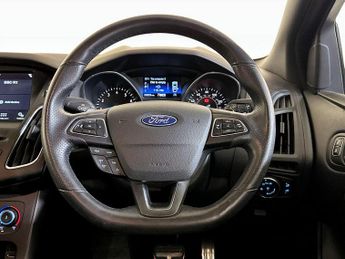 Ford Focus 1.0T EcoBoost ST-Line Auto Euro 6 (s/s) 5dr