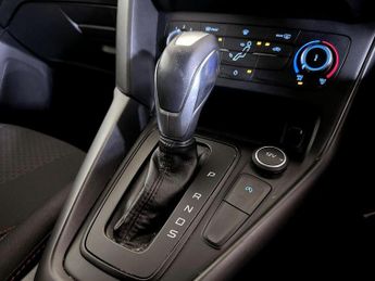 Ford Focus 1.0T EcoBoost ST-Line Auto Euro 6 (s/s) 5dr