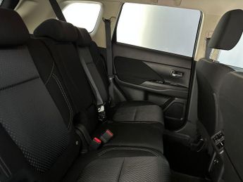 Mitsubishi Outlander 2.4h TwinMotor 13.8kWh Design CVT 4WD Euro 6 (s/s) 5dr
