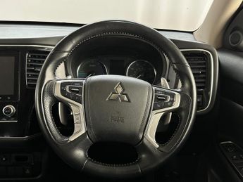 Mitsubishi Outlander 2.4h TwinMotor 13.8kWh Design CVT 4WD Euro 6 (s/s) 5dr
