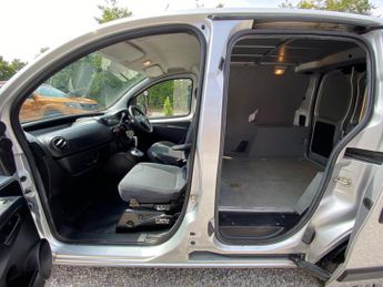 Citroen Nemo 1.3 HDi 660 16v LX EGS FWD L1 H1 (s/s) 3dr
