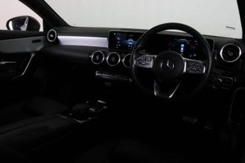 Mercedes-Benz CLA 1.3 CLA180 AMG Line Coupe 7G-DCT Euro 6 (s/s) 4dr