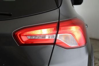 Ford Focus 1.0T EcoBoost Active Euro 6 (s/s) 5dr