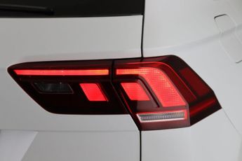Volkswagen Tiguan 1.5 TSI Active DSG Euro 6 (s/s) 5dr