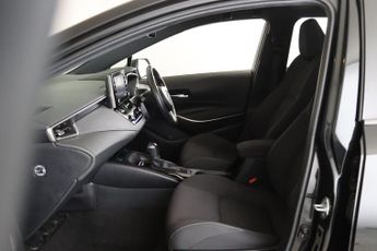 Toyota Corolla 1.8 VVT-h Design Touring Sports CVT Euro 6 (s/s) 5dr