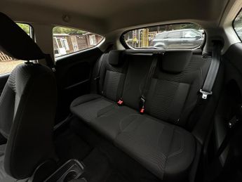 Ford Fiesta 1.0 Zetec Euro 5 (s/s) 3dr