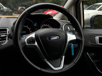 Ford Fiesta 1.0 Zetec Euro 5 (s/s) 3dr