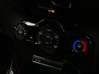 Ford Fiesta 1.0 Zetec Euro 5 (s/s) 3dr