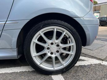 Mercedes-Benz B Class 2.0 B200 CDI Sport CVT 5dr