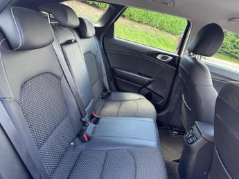 Kia Ceed 1.6 GDi 8.9kWh 3 Sportswagon DCT Euro 6 (s/s) 5dr