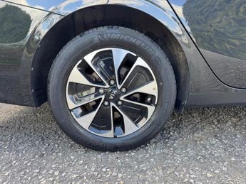 Kia Ceed 1.6 GDi 8.9kWh 3 Sportswagon DCT Euro 6 (s/s) 5dr