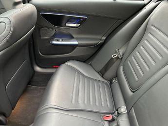 Mercedes-Benz C Class 1.5 C200h MHEV AMG Line (Premium Plus) G-Tronic+ Euro 6 (s/s) 4d