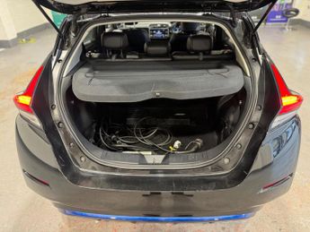 Nissan Leaf 40kWh Tekna Auto 5dr