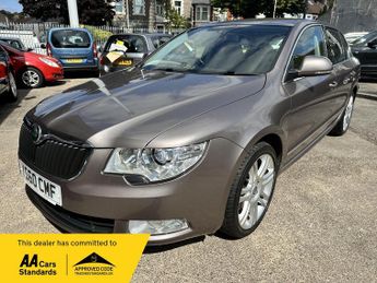 Skoda Superb 2.0 TDI Elegance Euro 5 5dr