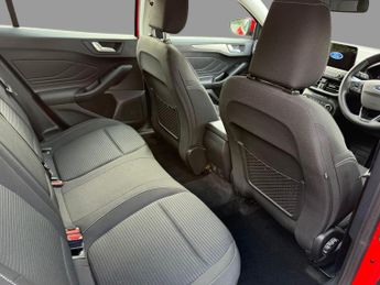 FORD FOCUS TITANIUM