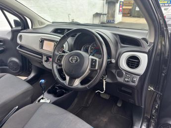 Toyota Yaris 1.5 VVT-h T4 CVT Euro 5 5dr