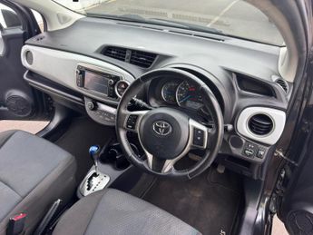 Toyota Yaris 1.5 VVT-h T4 CVT Euro 5 5dr