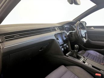Volkswagen Passat 1.5 TSI EVO R-Line Euro 6 (s/s) 4dr