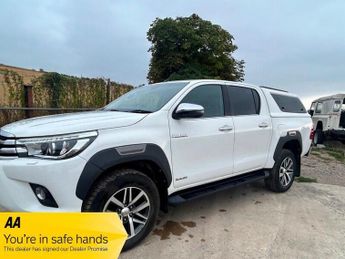 Toyota Hi Lux 2.4 D-4D Invincible 4WD Euro 6 (s/s) 4dr (TSS)