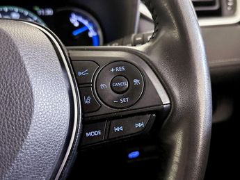 Toyota RAV4 2.5 VVT-h Design CVT 4WD Euro 6 (s/s) 5dr