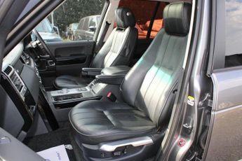 Land Rover Range Rover 4.4 TD V8 Vogue Auto 4WD Euro 5 5dr
