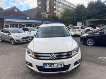 Volkswagen Tiguan 2.0 TDI BlueMotion Tech SE DSG 4WD Euro 5 (s/s) 5dr