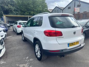 Volkswagen Tiguan 2.0 TDI BlueMotion Tech SE DSG 4WD Euro 5 (s/s) 5dr