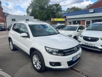 Volkswagen Tiguan 2.0 TDI BlueMotion Tech SE DSG 4WD Euro 5 (s/s) 5dr