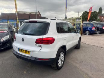 Volkswagen Tiguan 2.0 TDI BlueMotion Tech SE DSG 4WD Euro 5 (s/s) 5dr
