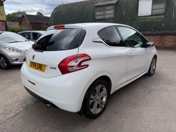 Peugeot 208 1.6 VTi Allure Auto Euro 5 3dr