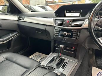 Mercedes-Benz E Class 2.1 E220 CDI BlueEfficiency SE Tiptronic Euro 5 5dr