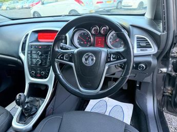 Vauxhall Astra 2.0 CDTi ecoFLEX SRi Euro 5 (s/s) 5dr