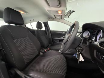 Vauxhall Astra 1.4i Turbo Design Auto Euro 6 (s/s) 5dr