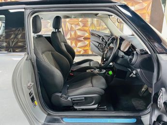 MINI Electric Hatch Cooper SE 32.6kWh Level 1 Auto 3dr