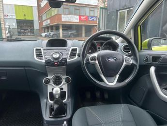 Ford Fiesta 1.4 TDCi DPF Titanium 5dr