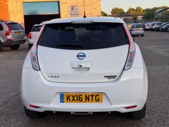 Nissan Leaf 30kWh Tekna Auto 5dr