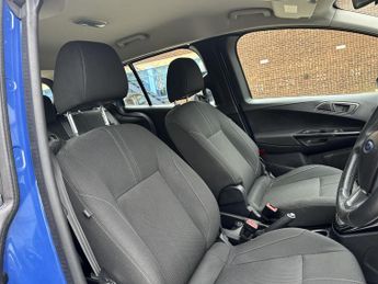 Ford B-Max 1.6 Zetec MPV 5dr Petrol Powershift Euro 5 (105 ps)