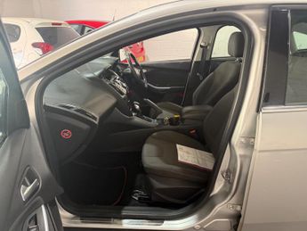 Ford Focus 1.6 Titanium Powershift Euro 5 5dr