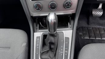 Volkswagen Golf 1.6 TDI BlueMotion Tech Match DSG Euro 5 (s/s) 5dr