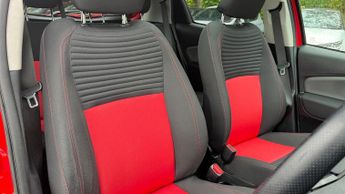 Toyota Yaris 1.33 Dual VVT-i Sport Euro 5 5dr Euro 5