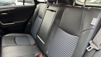 Toyota RAV4 2.5 VVT-h Dynamic CVT 4WD Euro 6 (s/s) 5dr