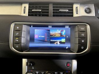 Land Rover Range Rover Evoque 2.0 eD4 SE Tech FWD Euro 6 (s/s) 5dr