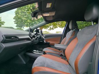 Volkswagen ID.4 Pro Performance 77kWh 1ST Edition Auto 5dr