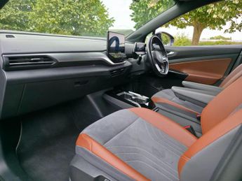 Volkswagen ID.4 Pro Performance 77kWh 1ST Edition Auto 5dr