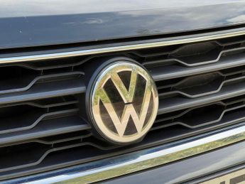 Volkswagen T-Roc 1.5 TSI EVO R-Line DSG Euro 6 (s/s) 5dr