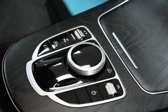 MERCEDES-BENZ E-CLASS 2.0 E220d AMG Line Saloon 4dr Diesel G-Tronic+ Euro 6 (s/s) (194