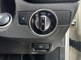 Mercedes-Benz A Class 2.1 A200d AMG Line (Premium Plus) 7G-DCT Euro 6 (s/s) 5dr