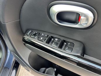 Kia Soul 1.6 CRDi Mixx DCT Euro 6 5dr