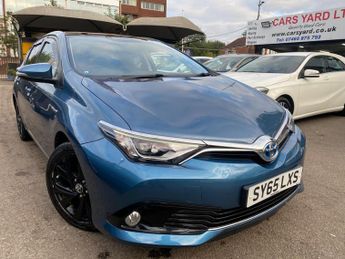 Toyota Auris 1.8 VVT-h Design CVT Euro 6 (s/s) 5dr