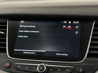 Vauxhall Grandland X 1.6 13.2kWh Elite Nav Auto 4WD Euro 6 (s/s) 5dr Hybrid4
